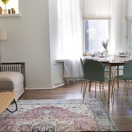 2Ndhomes City Center 2Br Apartment By The Finnish National Theatre With Balcony And Park View Helsinki Ngoại thất bức ảnh