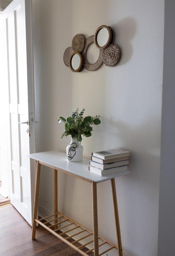 2Ndhomes City Center 2Br Apartment By The Finnish National Theatre With Balcony And Park View Helsinki Ngoại thất bức ảnh
