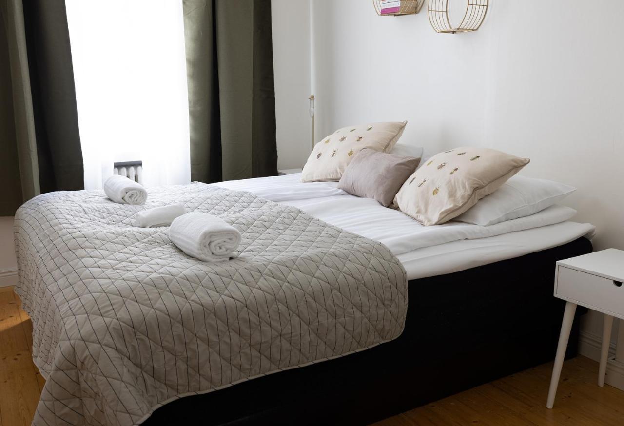 2Ndhomes City Center 2Br Apartment By The Finnish National Theatre With Balcony And Park View Helsinki Ngoại thất bức ảnh