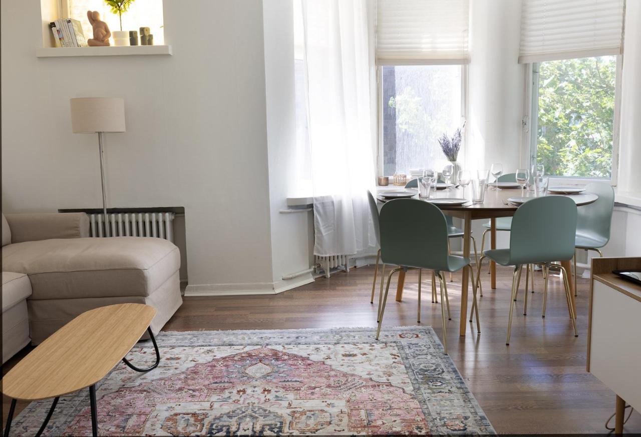 2Ndhomes City Center 2Br Apartment By The Finnish National Theatre With Balcony And Park View Helsinki Ngoại thất bức ảnh