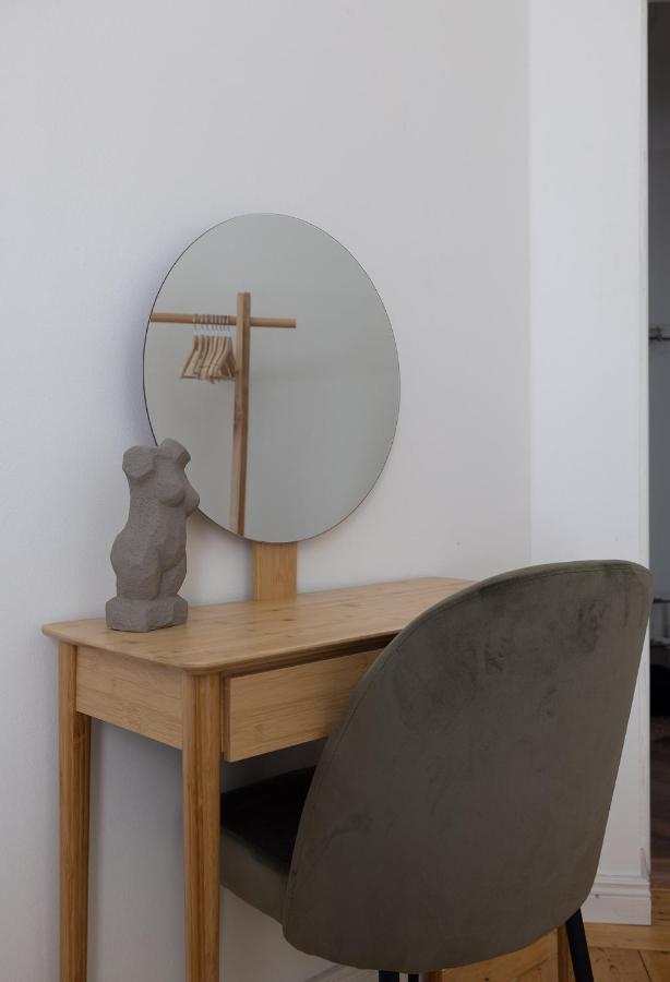 2Ndhomes City Center 2Br Apartment By The Finnish National Theatre With Balcony And Park View Helsinki Ngoại thất bức ảnh